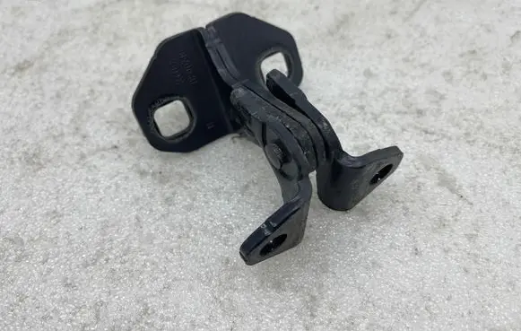Tesla Model X Front door upper hinge 1120038
