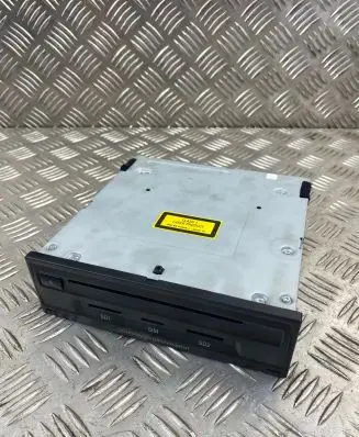 Navigation unit CD/DVD player
