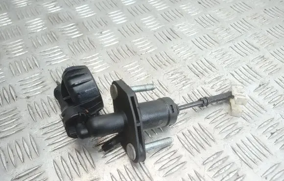 Opel Astra J Clutch slave cylinder