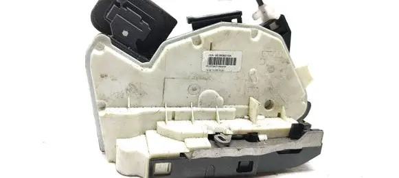 Seat Ibiza IV (6J,6P) Rear door lock 5E0839016A