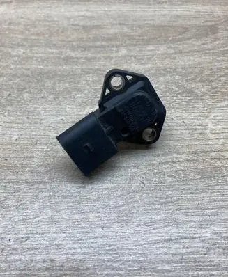 Volkswagen Golf IV Air pressure sensor 038906051 0281002177