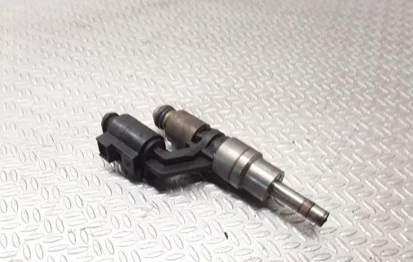 Audi A2 Fuel injector 0261500005