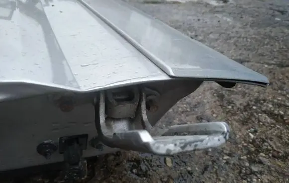 Cadillac SRX Rear door lower hinge