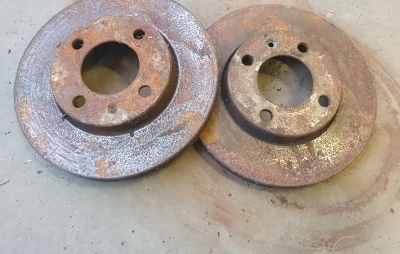 Volkswagen Jetta II Front brake disc 321615301C JZW615301K