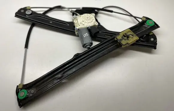 BMW X5 F15 Front door window regulator with motor 7322748 67627322748