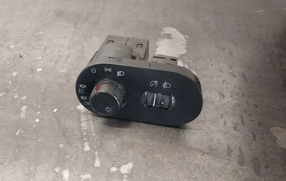 Seat Ibiza III (6L) Light switch 6L1941531AF