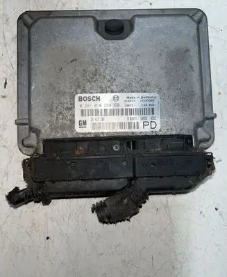 Opel Zafira A Engine control unit/module 0281010268