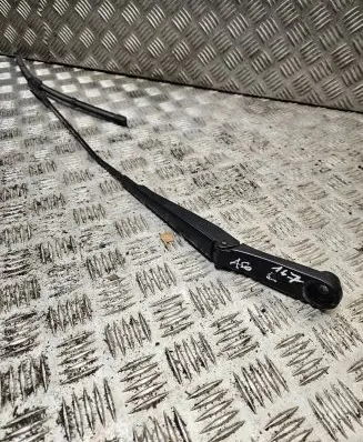 Front wiper blade arm