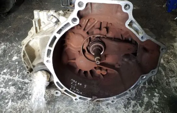 Mazda 5 Manual 6 speed gearbox D2C4 D2C4B F7L