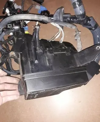Toyota RAV 4 (XA40) Fuse box set 8266242401
