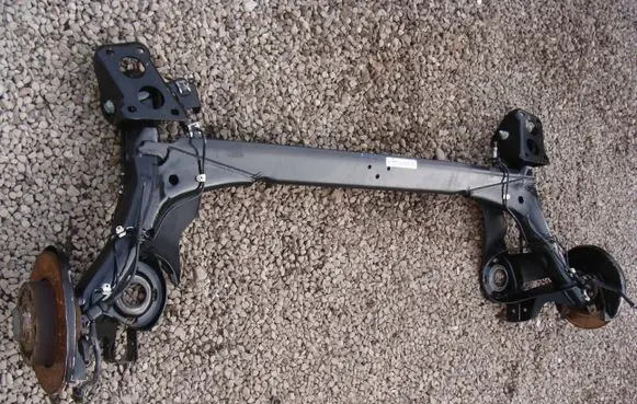 Volkswagen Golf IV Rear axle beam 