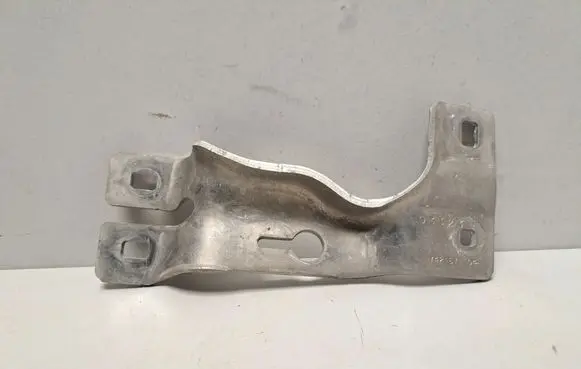 BMW X7 G07 Radiator support slam panel bracket 7421671