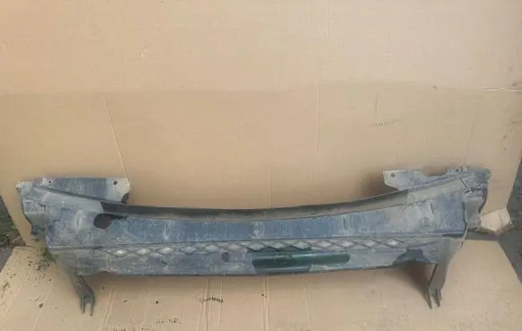 Volvo XC70 Front bumper skid plate/under tray 30744085