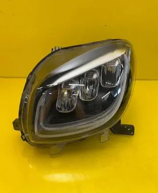 Smart ForFour II W453 Headlight/headlamp A4539069701