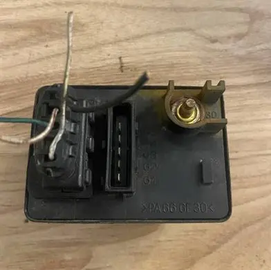 Fiat Doblo Glow plug pre-heat relay 38430003