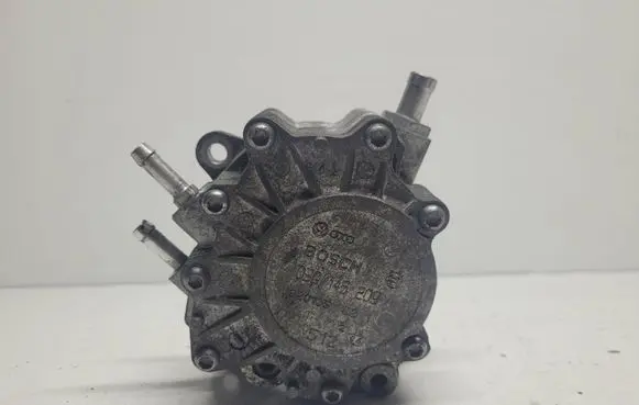 Audi A6 S6 C6 4F Vacuum pump 03G145209