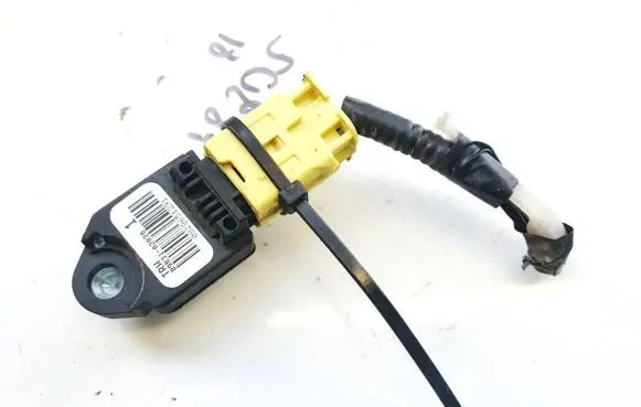 Toyota Aygo AB10 Airbag deployment crash/impact sensor 8983102020 89831-02020