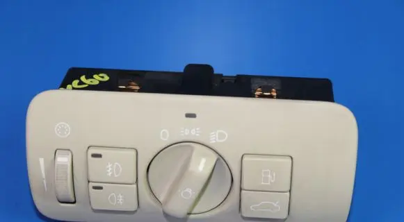 Volvo XC60 Light switch