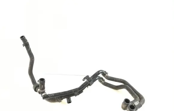 Volkswagen Touareg II Engine coolant pipe/hose 7P0121070AC