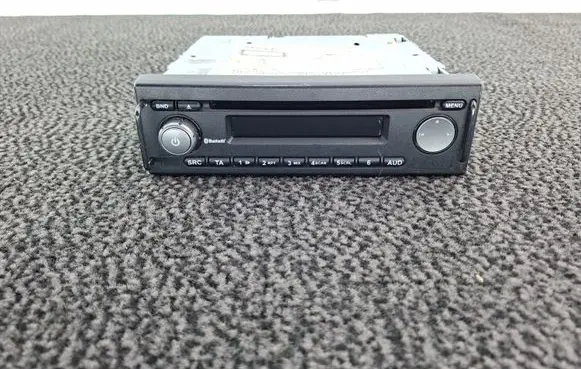 Iveco Daily 6th gen Radio/CD/DVD/GPS head unit 7620000126 905CM0126H 4178449