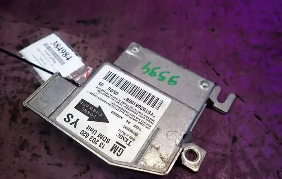 Opel Meriva A Airbag control unit/module 