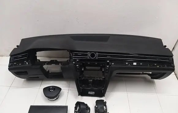 Volkswagen PASSAT B8 Dashboard