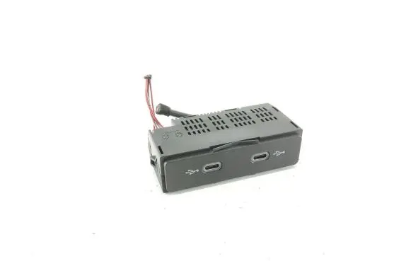 Seat Ateca USB socket connector 575035736B 2001694