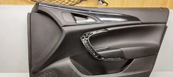 Opel Insignia A Front door card panel trim 13277420 1043910 00401474