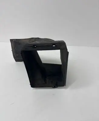 Audi A4 S4 B5 8D Intercooler air channel guide 8D0117389c