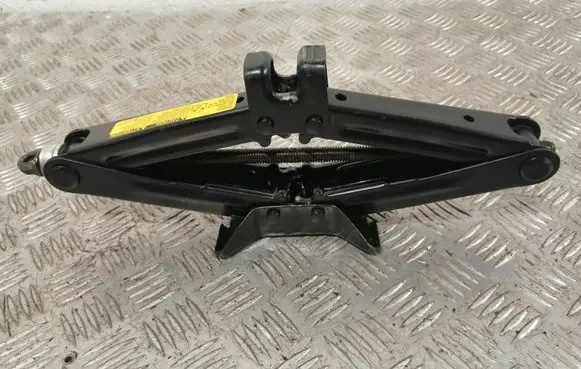 Toyota Corolla Verso AR10 Lift Jack 091110F020