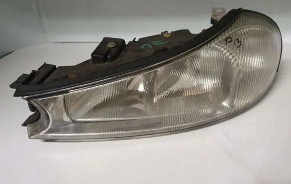 Ford Mondeo MK II Headlight/headlamp 1305235322