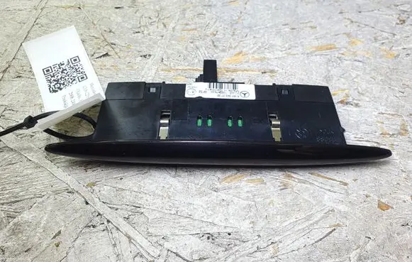 Mercedes-Benz CLS C219 Parking PDC sensor display screen A0015423723