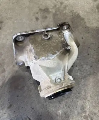 BMW X5 G05 Driveshaft support bearing 8839267