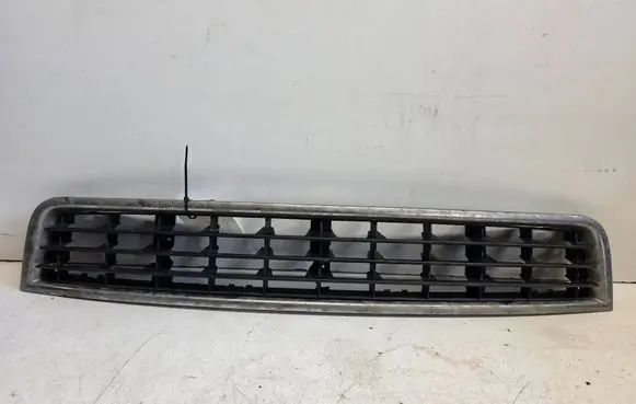 Audi A4 S4 B6 8E 8H Front bumper lower grill 8E0807647