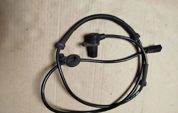 Audi A4 S4 B7 8E 8H ABS rear brake sensor 8E0927807G