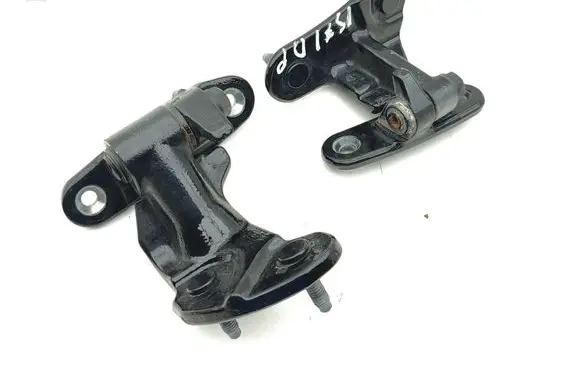 Mercedes-Benz GLE W167 Front door hinge set A046572