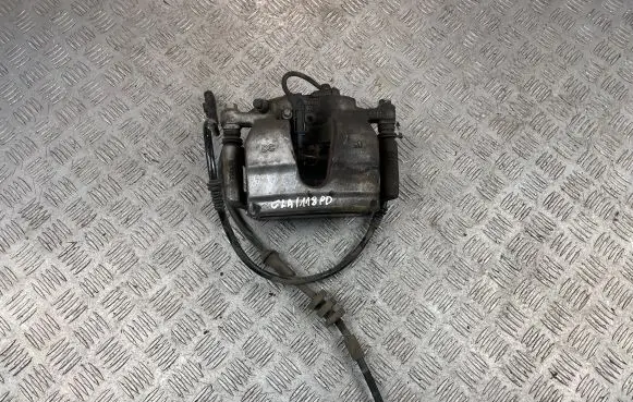 Mercedes-Benz CLA C118 X118 Front brake caliper
