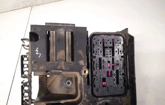 Volkswagen PASSAT B6 Sensor 1k0937700a