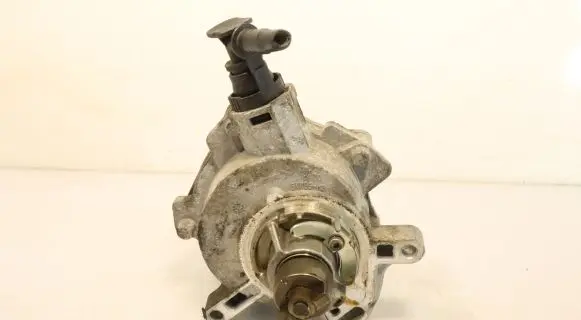 Ford Focus Vacuum pump