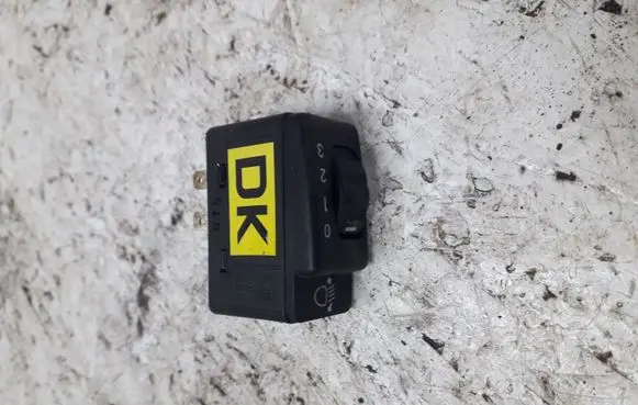 Opel Sintra Headlight level height control switch 005908