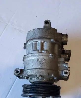 Seat Altea Air conditioning (A/C) compressor (pump) 5Q0816803 RU01L12