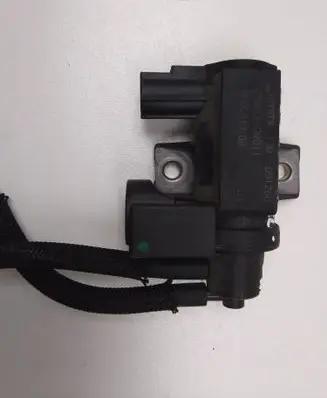 Toyota Avensis T270 Brake central valve 258190R011