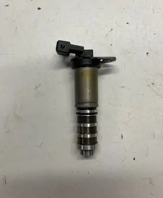 BMW 3 F30 F35 F31 Camshaft vanos timing valve 7585776