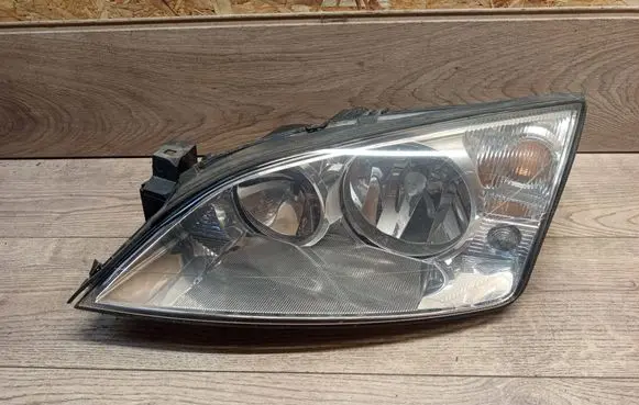 Ford Mondeo Mk III Headlight/headlamp 0301174201 1S7113006AM 02A04HH