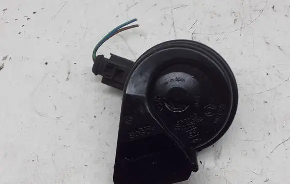 Audi A6 S6 C6 4F Horn signal 4F0951223A