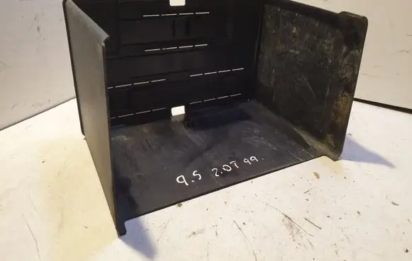 Battery box tray