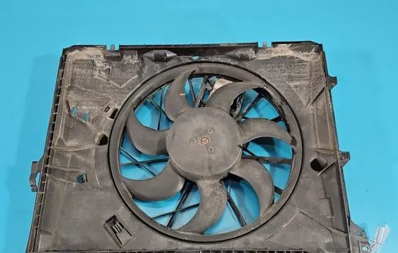 BMW 1 E81 E87 Fan set 75617119 IMPRK1589775