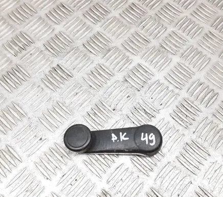 Volkswagen PASSAT B5 Rear door window winding handle 