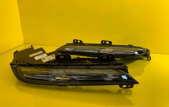 BMW 7 G70 Headlight/headlamp 9879936-08