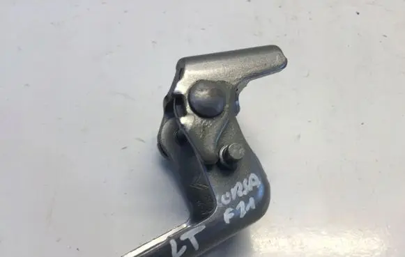 Rear door upper hinge